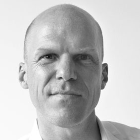 Dr. Stefan Elsässer